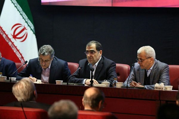 نامهربانی بانک های داخلی با حوزه سلامت/سایه دولتی ها بر صنعت دارو