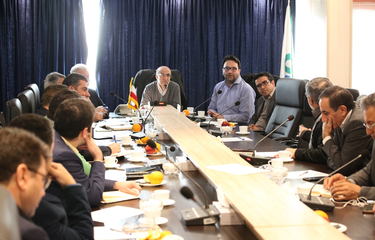 مدیریت هزینه ها در حوزه دارو باید به صورت مرتب گزارش داده شود