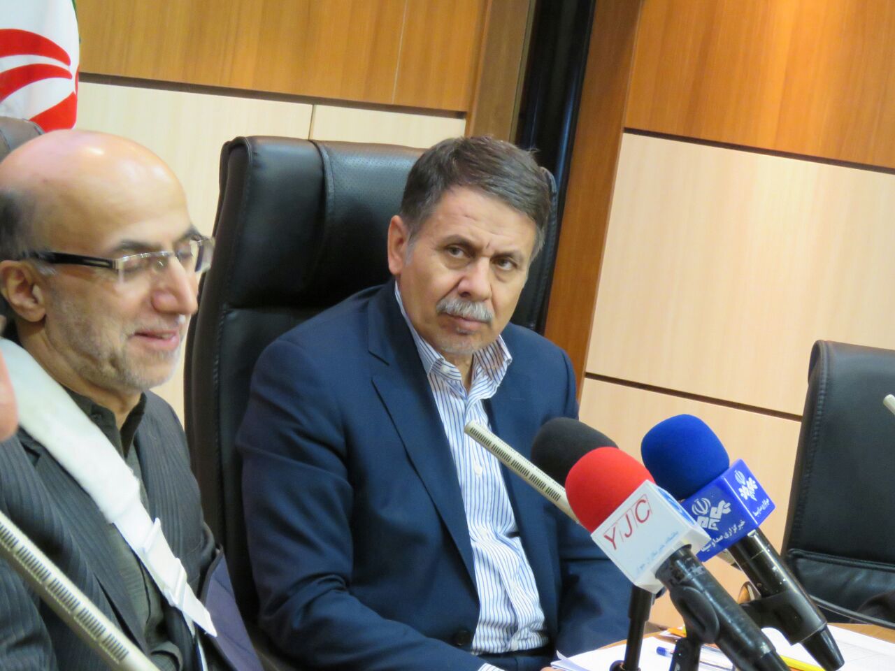 1600 میلیارد تومان برای کاهش نرخ داروهای ساخت داخل و مواد اولیه دارویی/ سالانه 424 میلیارد تومان هزینه خرید واکسن، داروهای معاونت بهداشتی، شیرخشک متابولیکی و یارانه ای