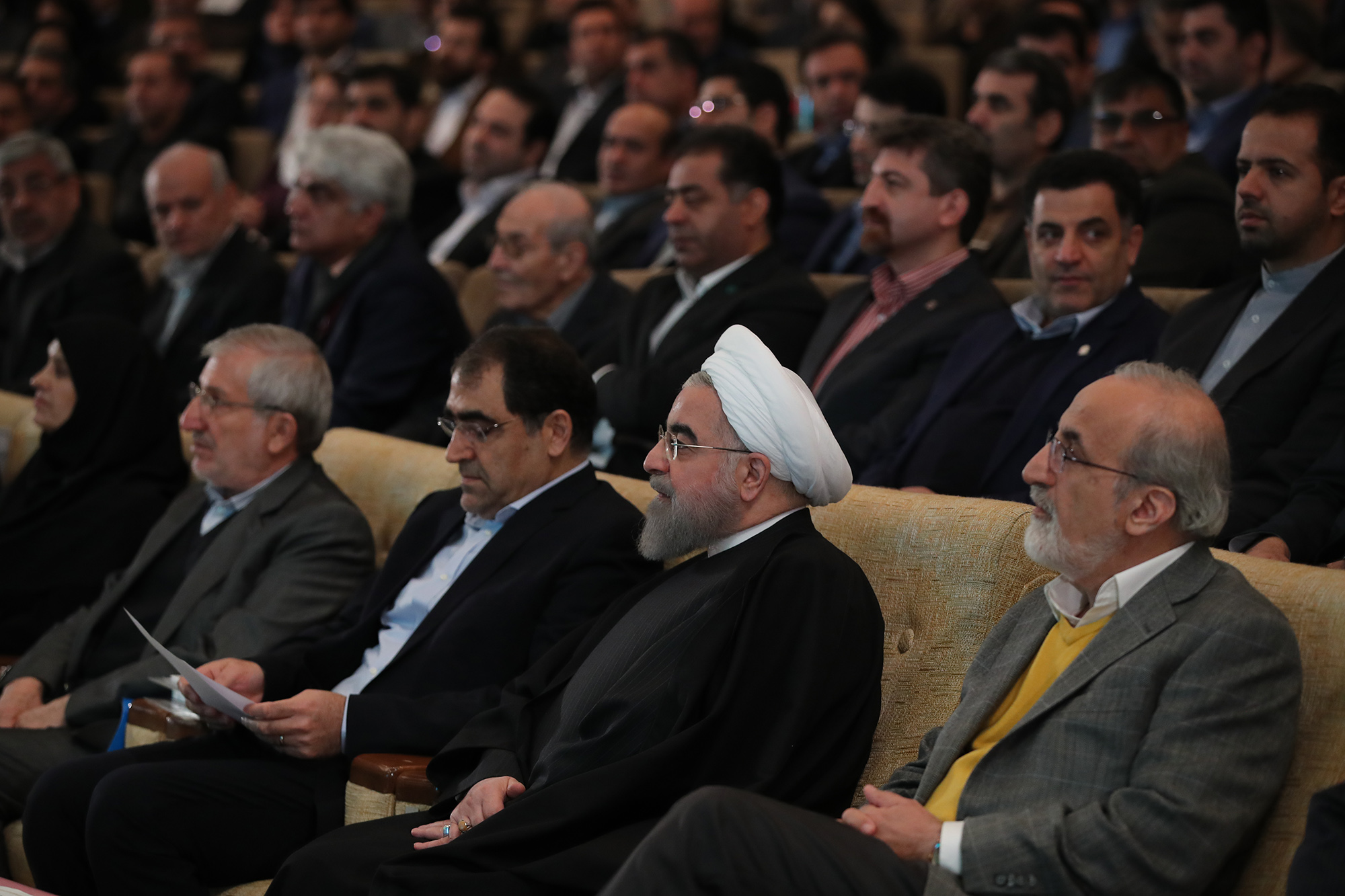 روحانی: در دولت یازدهم دارو 20 درصد و تجهیزات پزشکی 40 درصد ارزان‌تر به دست مردم می‌رسد