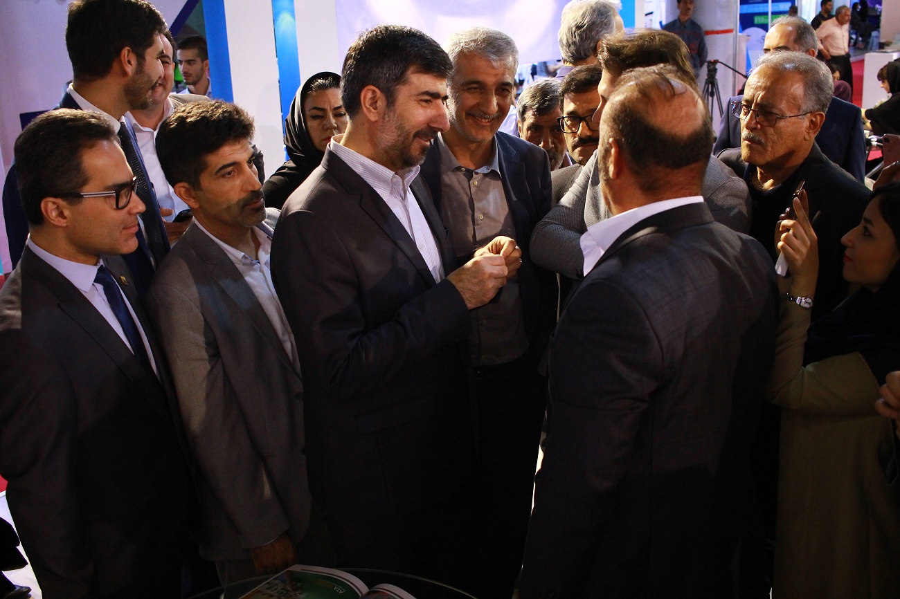 رئیس سازمان غذا و دارو از تولیدات تجهیزات پزشکی بازدید کرد