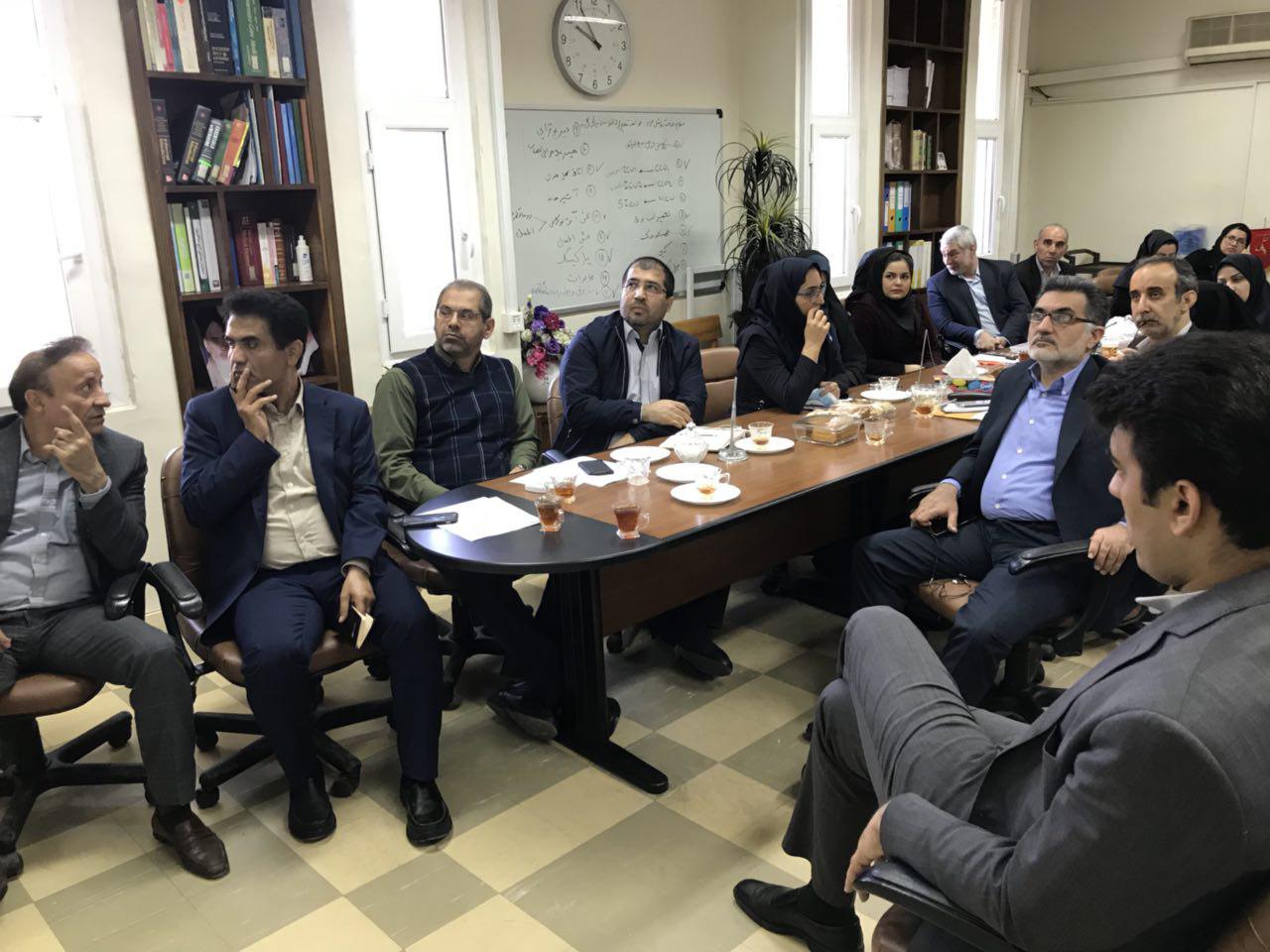 برگزاری سومين جلسه كميته دارو و ملزومات پزشكي با محوريت اقتصاد مقاومتي در بیمارستان گلستان اهواز